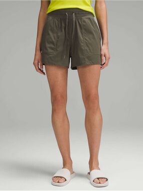 Lululemon Dance Studio High-Rise Short 3.5" in Army Green Size: 6